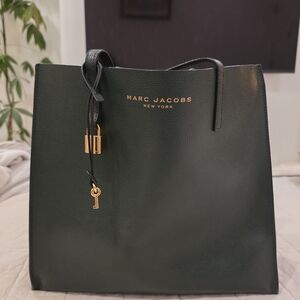 Marc Jacobs GRIND Hunter Green Leather Tote Bag